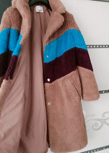 Kürklü Kadın Kaban - Görsel 3