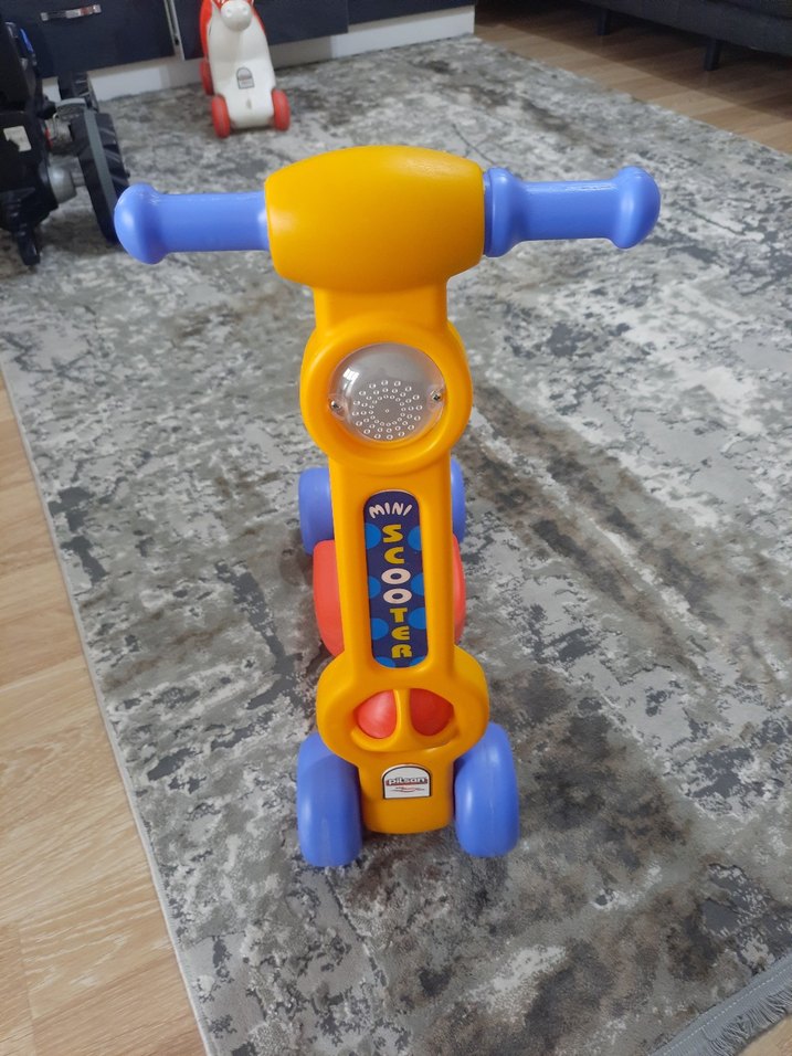 Renkli Mini Çocuk Scooter'ı - Görsel 2