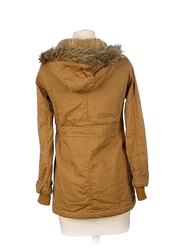 s Beden PreLoved Mont %70 İndirimli.