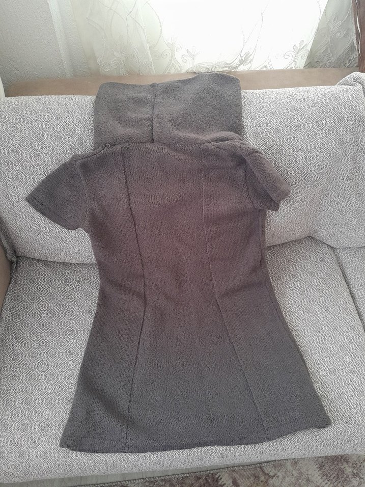 Gri Örme Kısa Kollu Yüksek Yakalı Hamile Tunik - Görsel 4