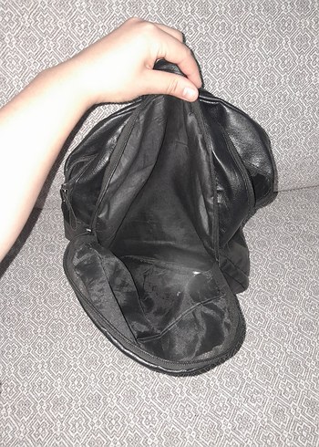 Siyah Deri Fermuarlı Kadın Sırt Çantası - Görsel 5