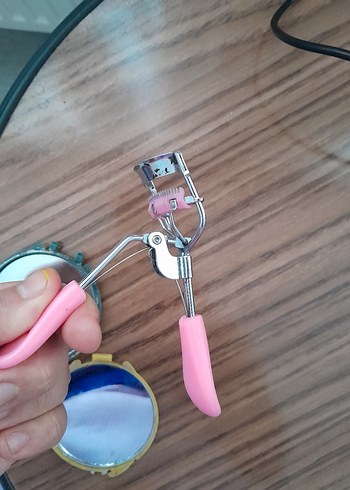 Pembe Pastel Kirpik Kıvırıcı - Görsel 2