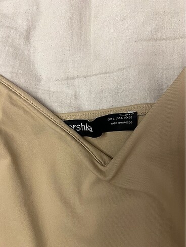 l Beden Bershka body
