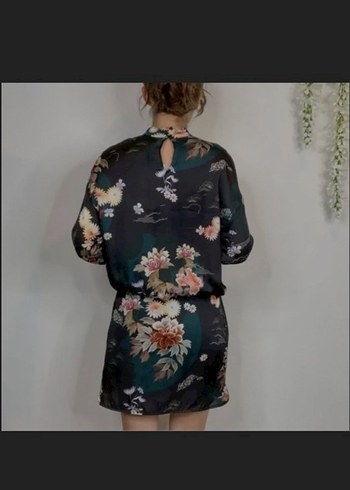 Uzun Kollu Siyah Çiçek Desenli Mini Elbise - Görsel 8