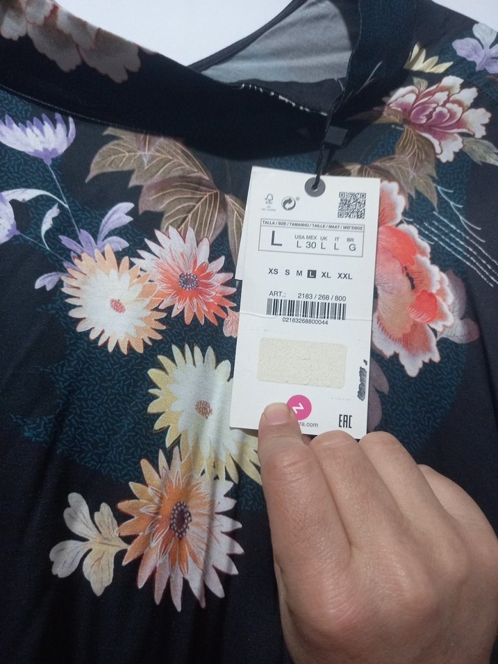 Uzun Kollu Siyah Çiçek Desenli Mini Elbise - Görsel 4