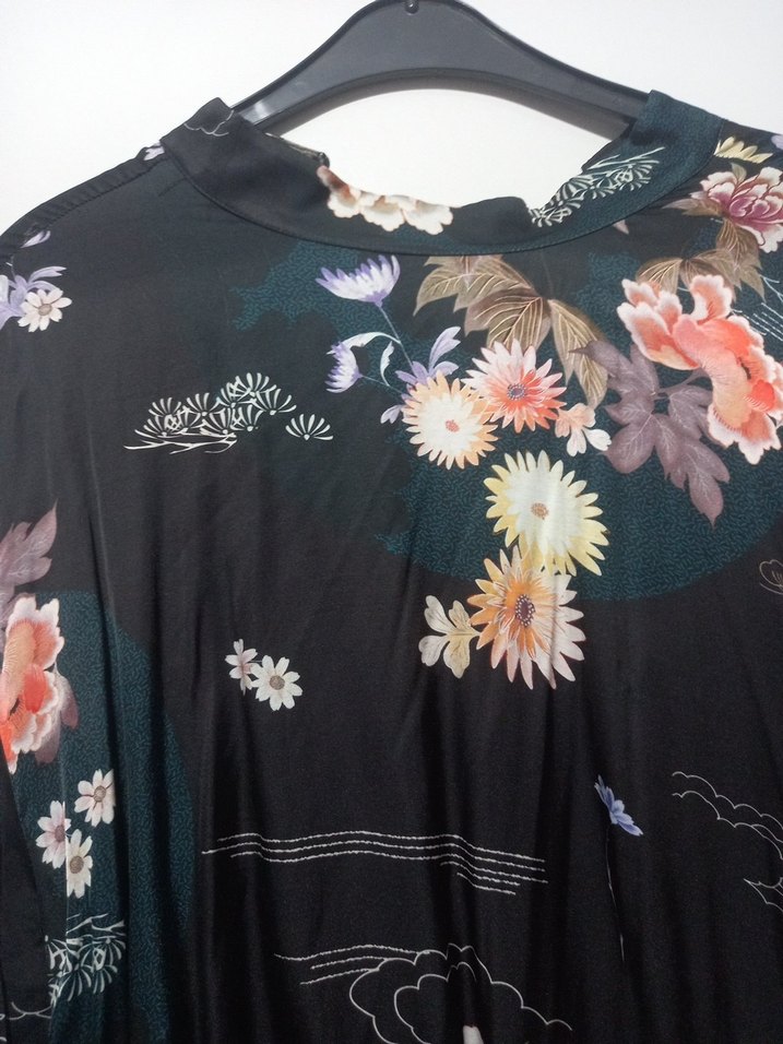 Uzun Kollu Siyah Çiçek Desenli Mini Elbise - Görsel 5