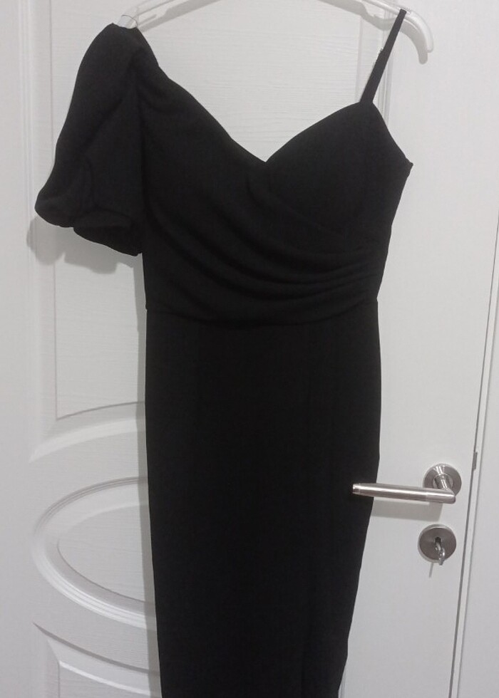 Siyah abiye elbise - Görsel 4