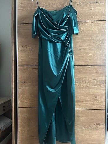 Yeşil abiye elbise - Görsel 2