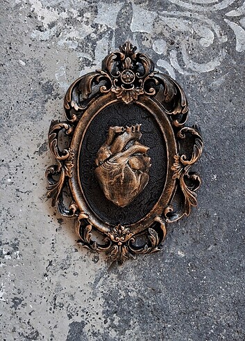  Beden Anatomik Kalp Gotik Çerçeve