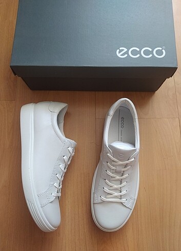38 Beden beyaz Renk Ecco deri ayakkabı 