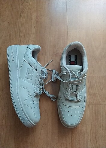 Tommy Hilfiger ayakkabı 
