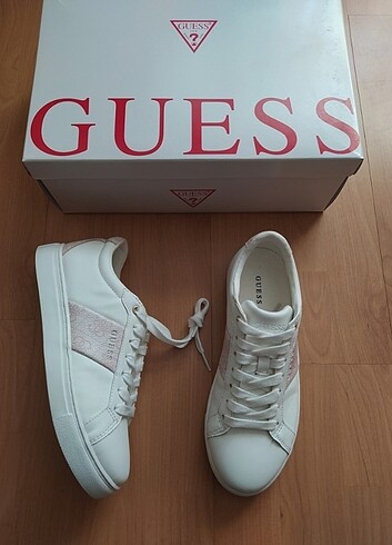 Guess ayakkabı 