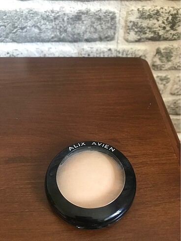 Alix Avien Terracotta Pudra 5
