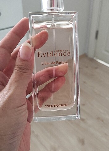 Evidence parfüm 