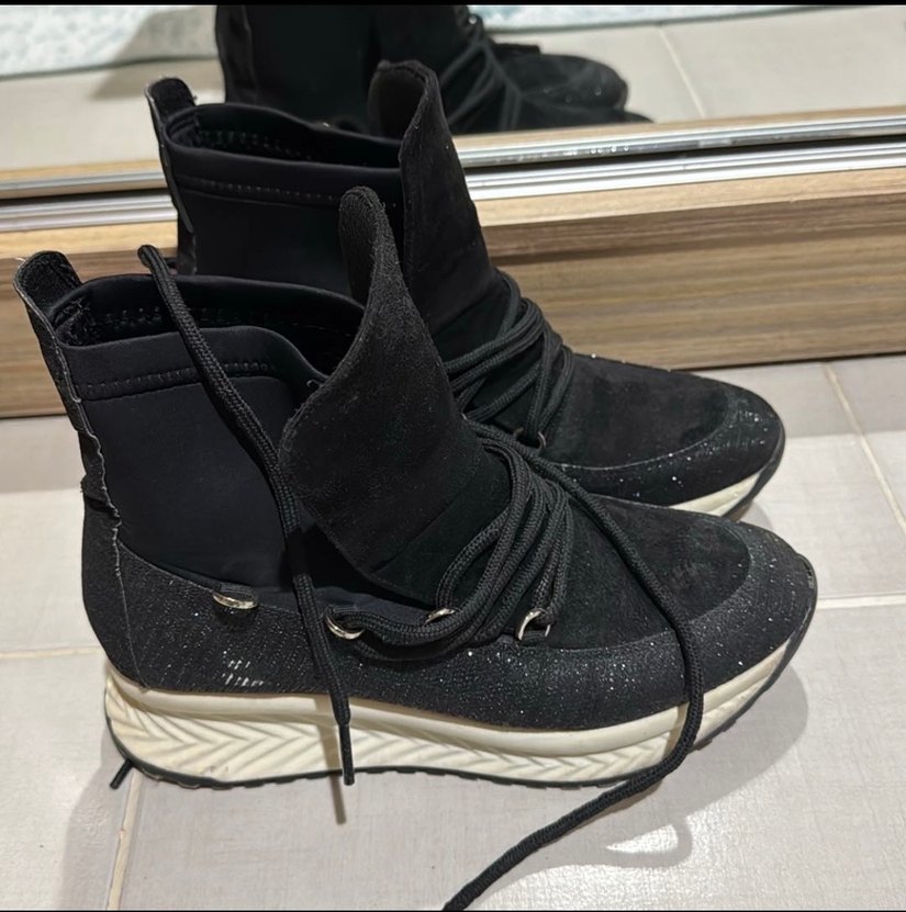 Tanca Marka, Çok Az Kullanılmış, Süet Bağcıklı Spor Bot - Görsel 2