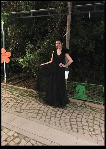 Siyah Straplez Gotik Uzun Abiye Elbise - Görsel 3