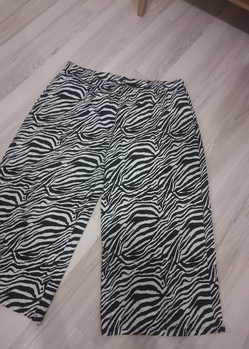 Kadın Siyah Keten Pilili Midi Kumaş Pantolon 2 adet - Görsel 3