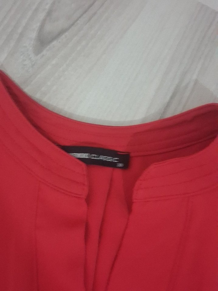 Düğmeli Kırmızı Kadın Gömlek 38 beden - Görsel 3