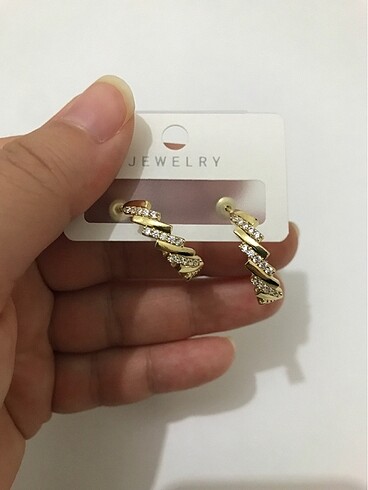 Zara Taşlı çapraz çizgi küpe