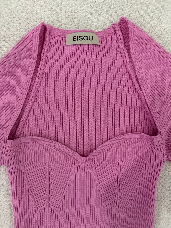 Pembe V Yaka Kadın Crop Top - Görsel 3