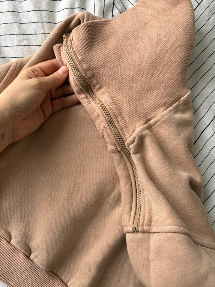 Bej Yüksek Yakalı Kadın Sweatshirt - Görsel 3