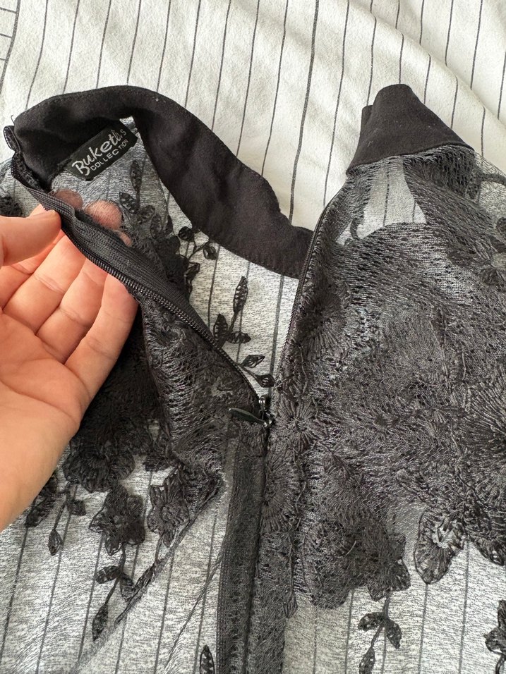 Dantel İşlemeli Siyah Gotik Kadın Bluz - Görsel 4