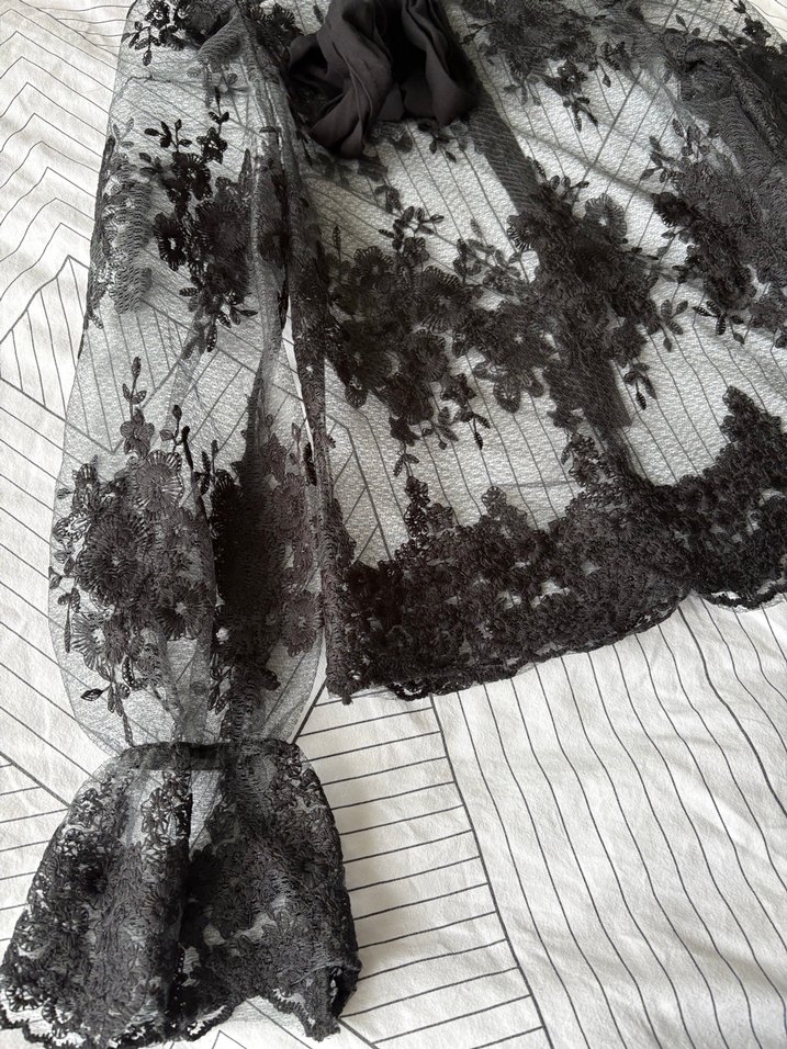 Dantel İşlemeli Siyah Gotik Kadın Bluz - Görsel 2