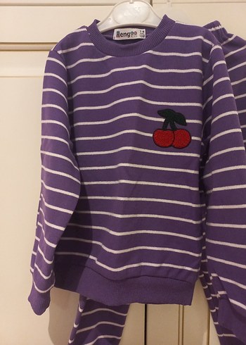 Mor Çizgili Kız Takımı 7 -8 yaş - Görsel 2