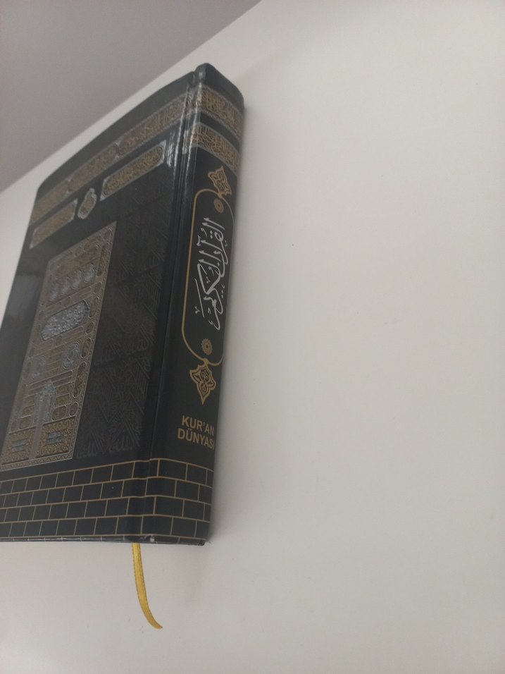 Kabe Tasarımlı Siyah Kapaklı Kur'an-ı Kerim - Görsel 2