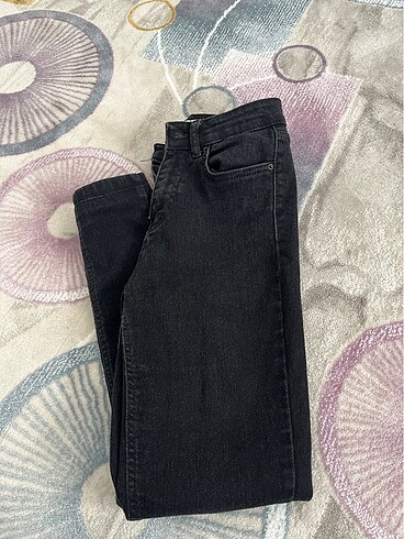 Gri jean