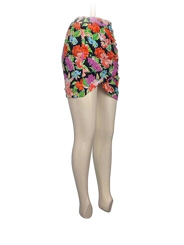 Bershka Bershka Mini Etek %70 İndirimli.