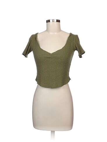 Zara Bluz %70 İndirimli.