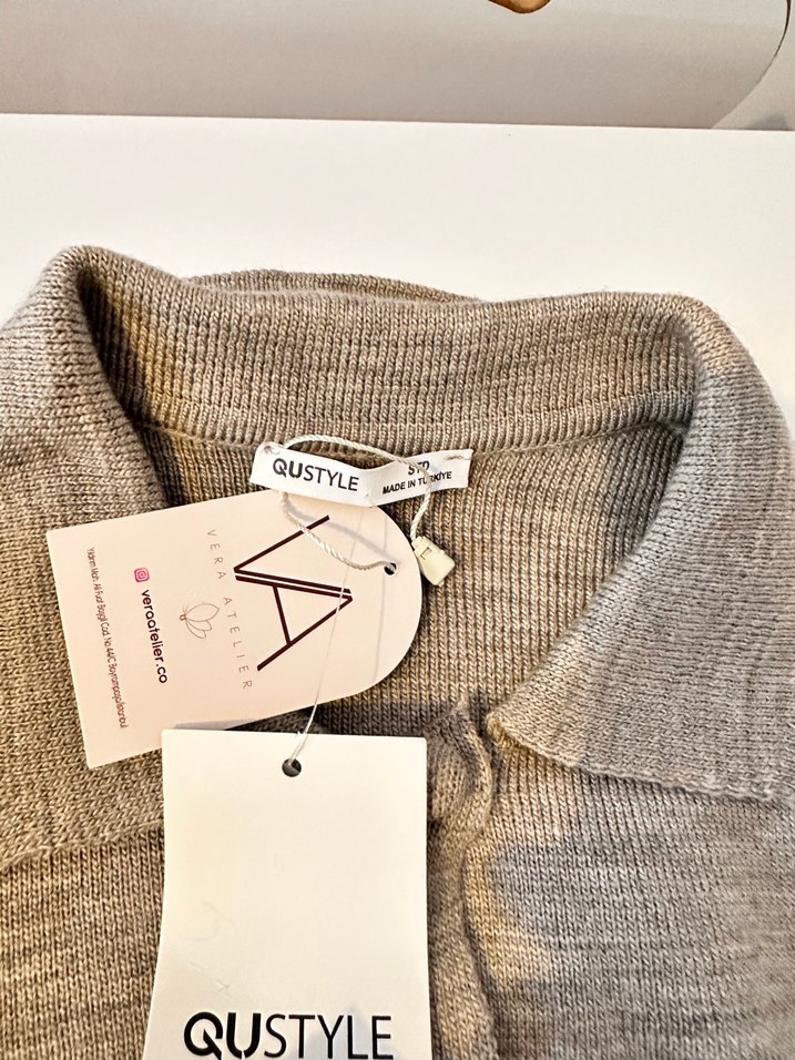 Düğmeli Kısa Kollu Yün Hamile Hırkası - Görsel 3