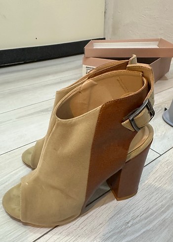 39 Beden camel Renk Bej Süet Tokalı topuklu ayakkabı