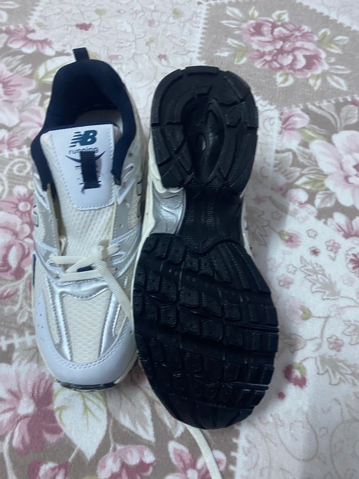 Beyaz New Balance Spor Ayakkabı - Görsel 3