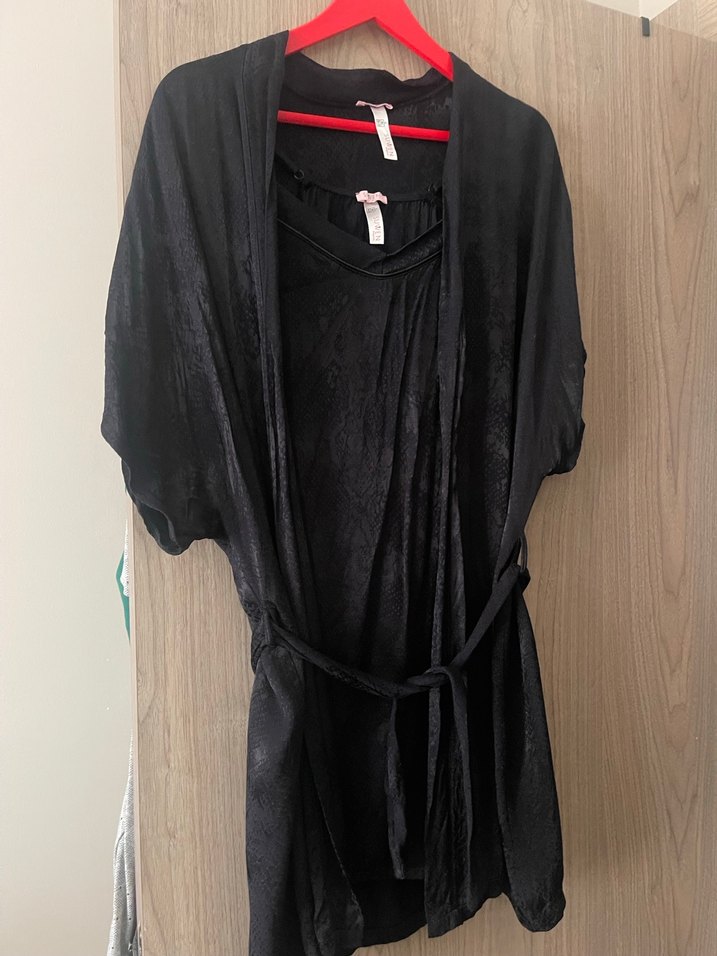 Siyah Kısa Kollu Mini Kadın Sabahlık gecelik takımı - Görsel 5