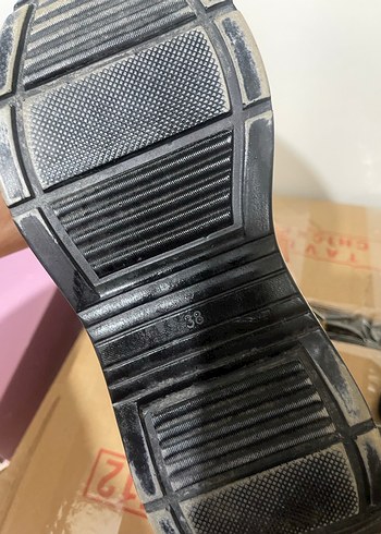 Siyah Dolgu Topuklu Bağcıklı Spor Ayakkabı - Görsel 4