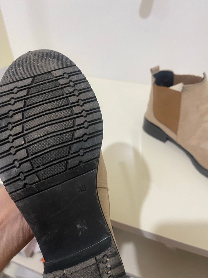 Bej Süet Dolgu Topuklu Kadın Bot - Görsel 3