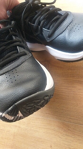 35 Beden siyah Renk Marka under armour az giyildi .