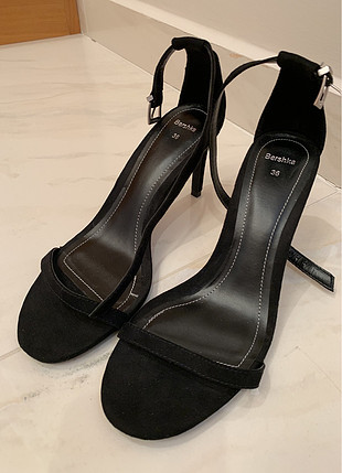 36 Beden Bershka Ayakkabı
