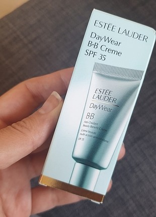 SIFIR URUN HIC KULLANILMAMIS ESTEE LAUDER