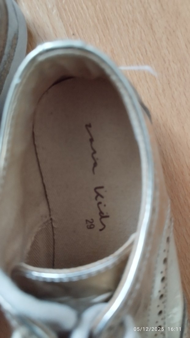 Beyaz Parlak Erkek Çocuk Özel Ayakkabı - Görsel 2