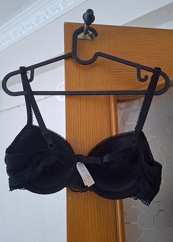 Suwen Siyah Dantel detaylı Pushup destekli sütyen 75B yeni - Görsel 3