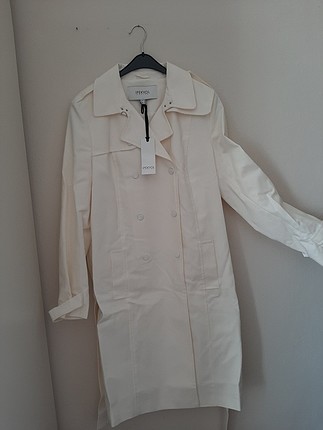 trenchcoat