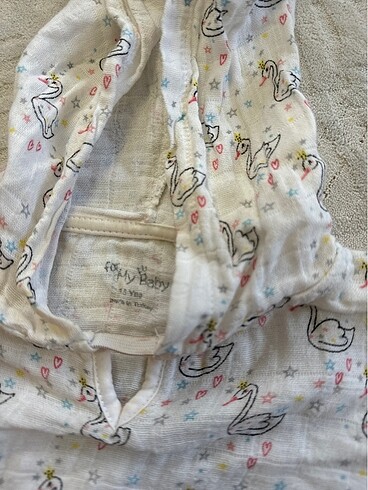 HelloBaby E bebek Müslin çocuk pançosu