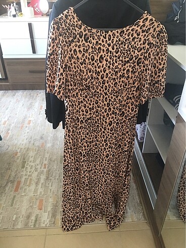 Leopar desen elbise