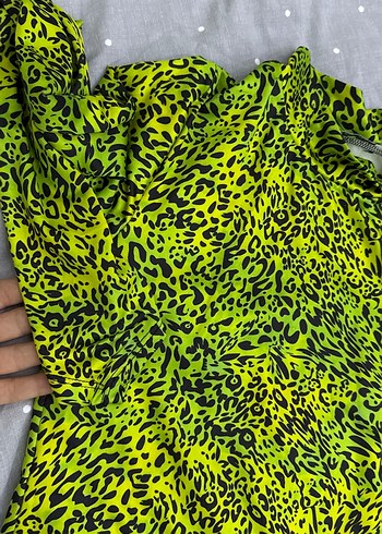 Sarı Uzun Kollu Yılan Desenli elbise - Görsel 5