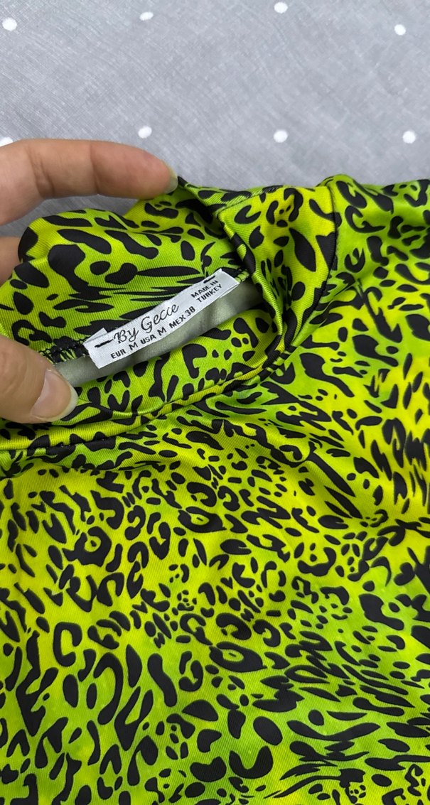 Sarı Uzun Kollu Yılan Desenli elbise - Görsel 4