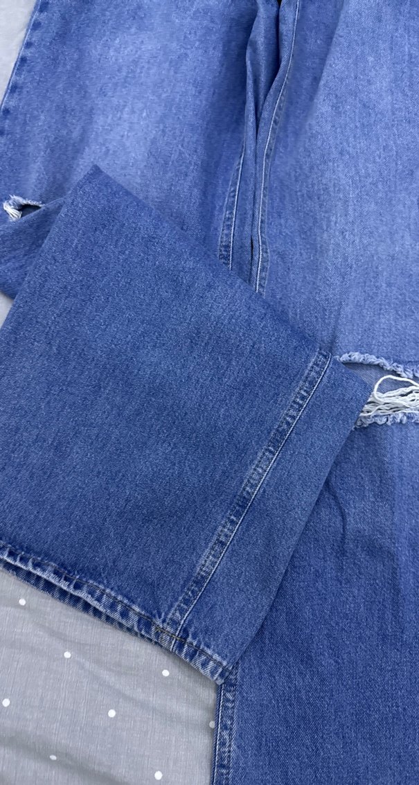 Yırtık Detaylı Mavi Salaş Kadın Jean - Görsel 3