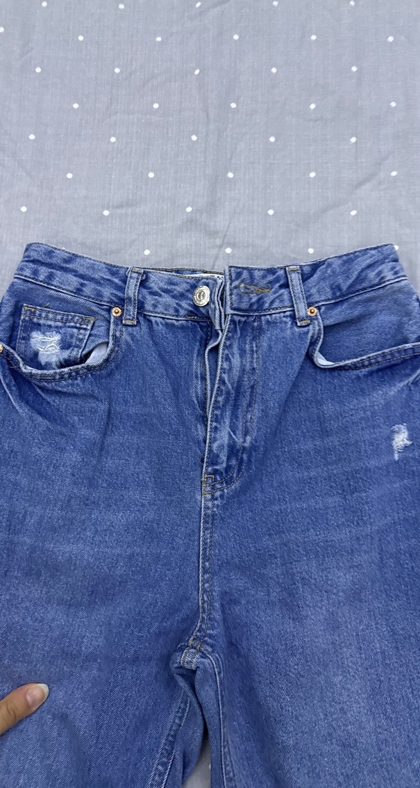 Yırtık Detaylı Mavi Salaş Kadın Jean - Görsel 4